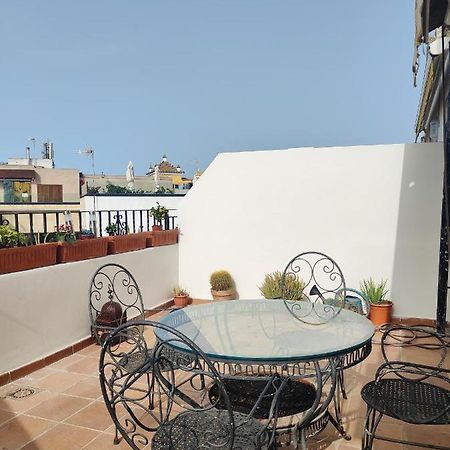 Lovely 1-Bedroom Loft With Terrace. Amazing View. Sevilla Buitenkant foto